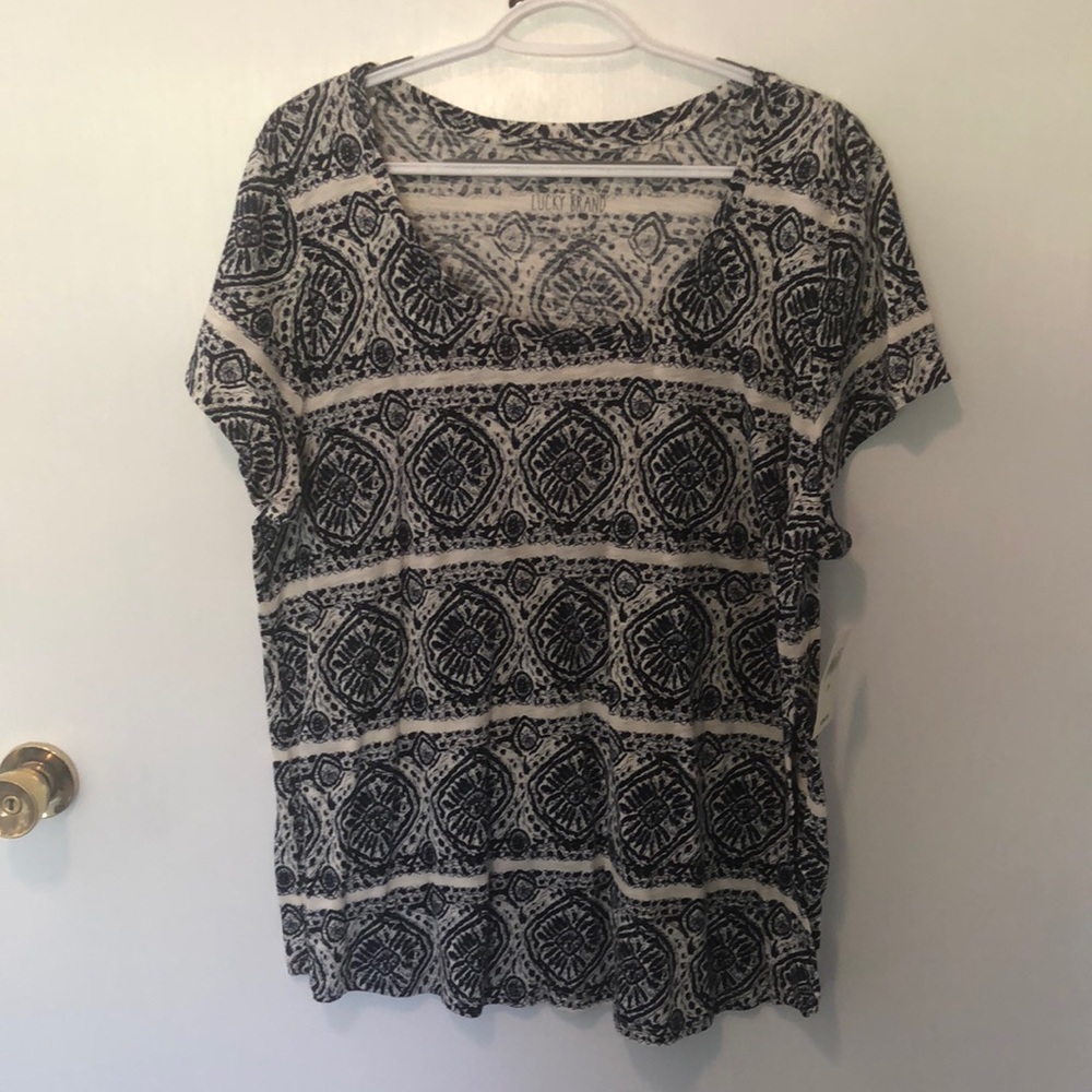 BNWT Navy and White T Shirt